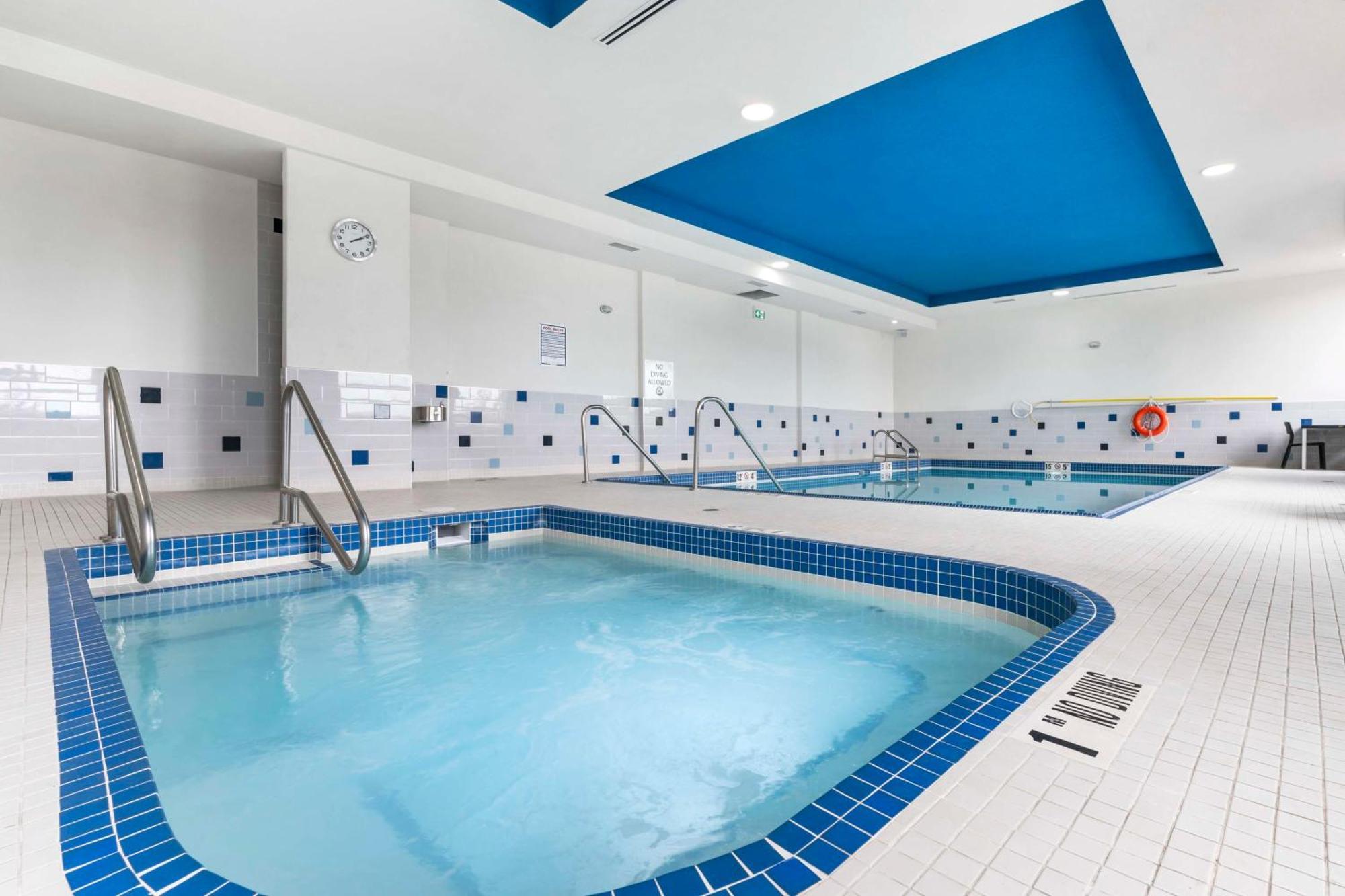 Best Western Premier Route 97 バーノン エクステリア 写真
